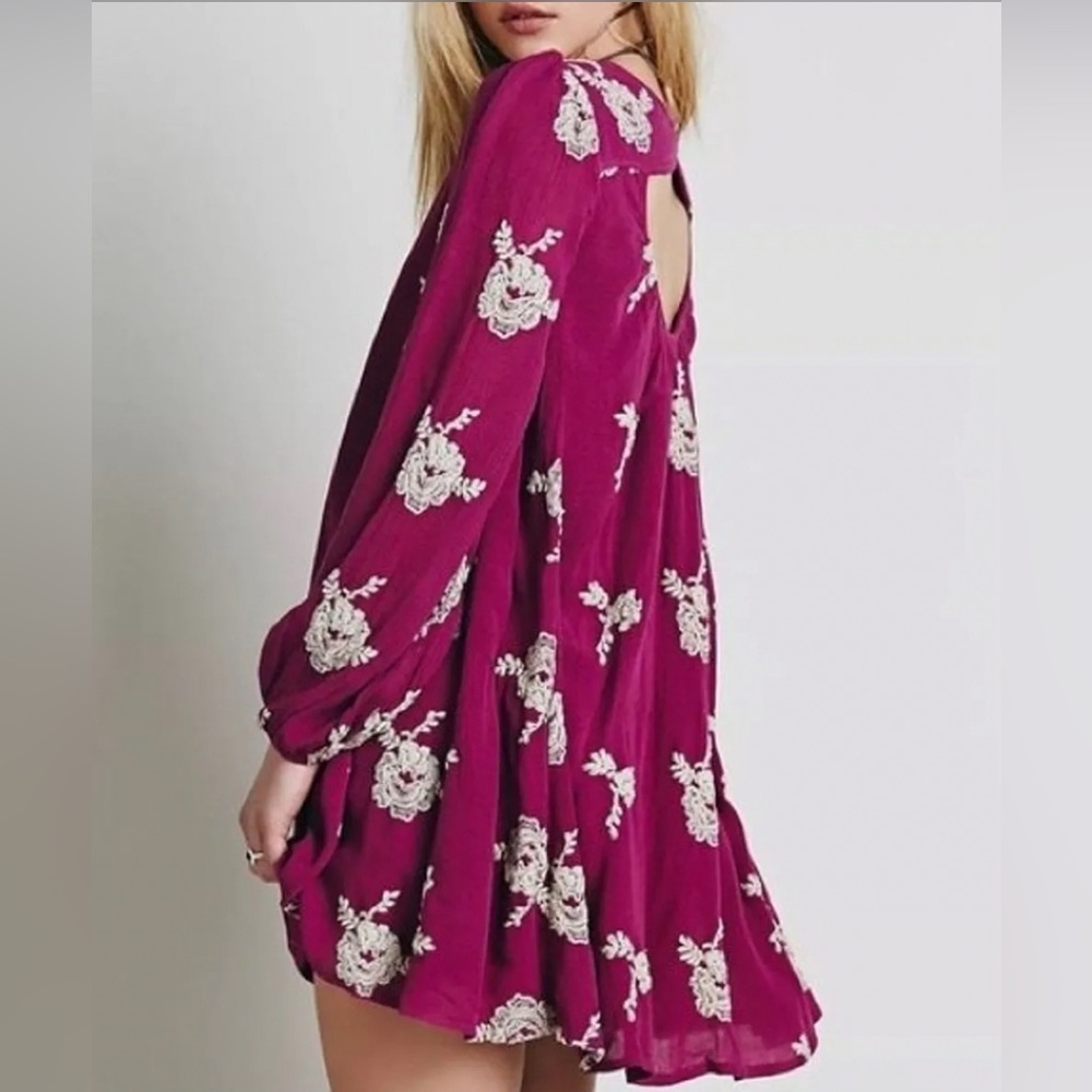 FREE PEOPLE Emma Floral Embroidered Tunic Mini Dress in Berry Purple - Picture 2 of 8